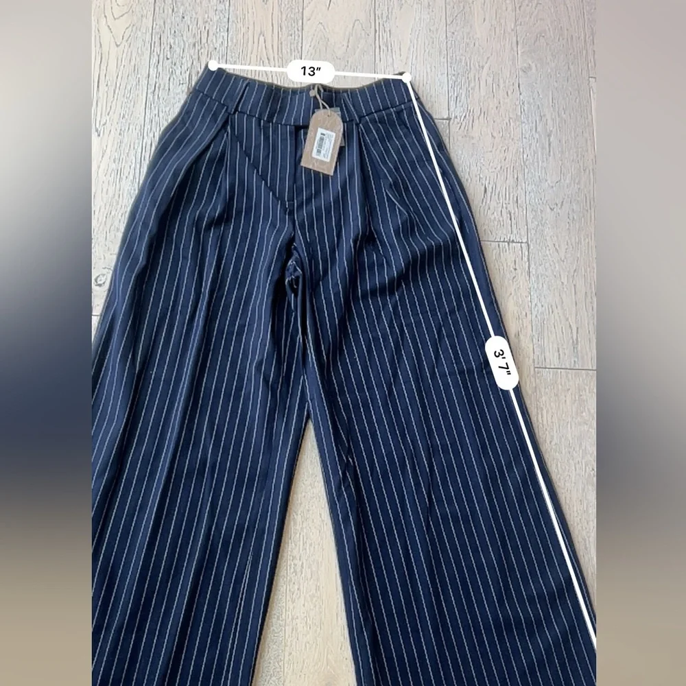 NWT Meshki “Jacqueline” Navy Pinstripe Wide-Leg Pants - Picture 15 of 16